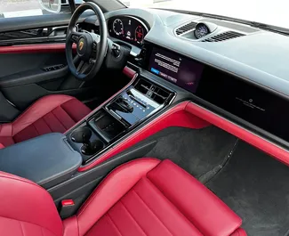 Autovermietung Porsche Panamera Nr.13331 Automatisch in Dubai, ausgestattet mit einem 2,9L Motor ➤ Von Mohammad in VAE.