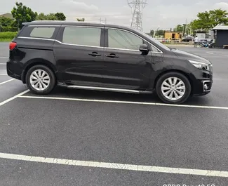 Mietwagen Kia Carnival 2017 in Thailand, mit Diesel-Kraftstoff und  PS ➤ Ab 2850 THB pro Tag.