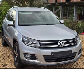 Autovermietung Volkswagen Tiguan Nr.13437 Automatisch am Flughafen von Tirana, ausgestattet mit einem 64,0L Motor ➤ Von Yachthafen in Albanien.