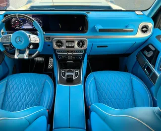 Vermietung Mercedes-Benz G63. Premium, Luxus, SUV Fahrzeug zur Miete in VAE ✓ Kaution Einzahlung von 2500 AED ✓ Versicherungsoptionen KFZ-HV.