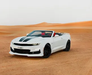 Chevrolet Camaro 2020 mit Antriebssystem Heckantrieb, verfügbar in Dubai.