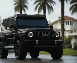 Vermietung Mercedes-Benz G63 AMG. Premium, Luxus, SUV Fahrzeug zur Miete in VAE ✓ Kaution Einzahlung von 2500 AED ✓ Versicherungsoptionen KFZ-HV.