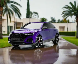 Audi RS Q8 2023 zur Miete verfügbar in Dubai, mit Kilometerbegrenzung unbegrenzte.