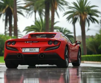 Benzin 3,9L Motor von Ferrari F8 Spider 2023 zur Miete in Dubai.
