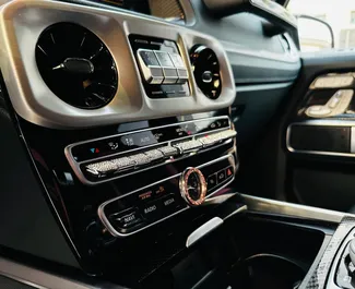 Benzin 4,0L Motor von Mercedes-Benz G63 AMG 2022 zur Miete in Dubai.