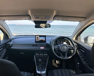 Mietwagen Mazda 2 2022 auf Zypern, mit Benzin-Kraftstoff und 120 PS ➤ Ab 35 EUR pro Tag.