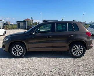 Autovermietung Volkswagen Tiguan Nr.13389 Automatisch am Flughafen von Tirana, ausgestattet mit einem 2,0L Motor ➤ Von Marenglen in Albanien.