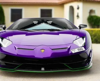 Frontansicht eines Mietwagens Lamborghini Aventador-SVJ in Dubai, VAE ✓ Auto Nr.13495. ✓ Automatisch TM ✓ 0 Bewertungen.