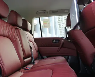Nissan Patrol 2022 zur Miete verfügbar in Dubai, mit Kilometerbegrenzung unbegrenzte.