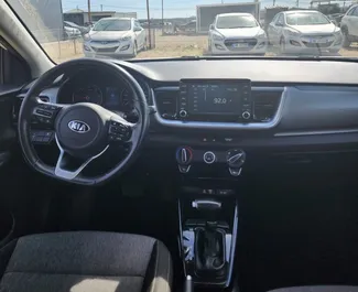 Autovermietung Kia Stonic Nr.13253 Automatisch am Flughafen von Tirana, ausgestattet mit einem 1,6L Motor ➤ Von Johanes in Albanien.