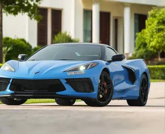 Frontansicht eines Mietwagens Chevrolet Corvette in Dubai, VAE ✓ Auto Nr.13469. ✓ Automatisch TM ✓ 0 Bewertungen.