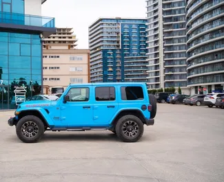 Vermietung Jeep Wrangler Rubicon. Komfort, Premium, SUV Fahrzeug zur Miete in Georgien ✓ Kaution Einzahlung von 750 GEL ✓ Versicherungsoptionen KFZ-HV.