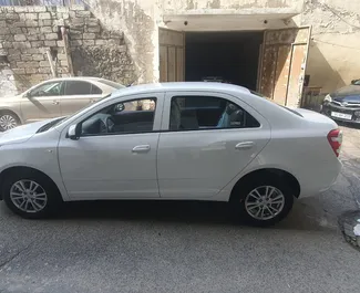 Benzin 1,5L Motor von Chevrolet Cobalt 2025 zur Miete in Baku.