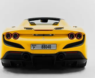 Ferrari F8 Spider 2022 zur Miete verfügbar in Dubai, mit Kilometerbegrenzung unbegrenzte.