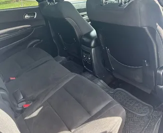 Dodge Durango 2018 mit Antriebssystem Allradantrieb, verfügbar in Tiflis.