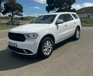 Frontansicht eines Mietwagens Dodge Durango in Tiflis, Georgien ✓ Auto Nr.13464. ✓ Automatisch TM ✓ 0 Bewertungen.
