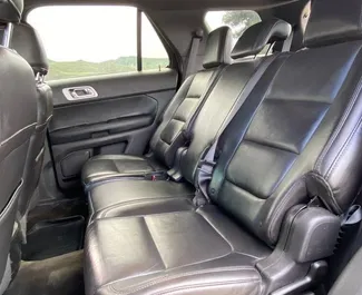 Ford Explorer 2018 mit Antriebssystem Allradantrieb, verfügbar in Tiflis.