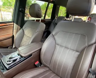 Benzin 3,0L Motor von Mercedes-Benz GLS-Class 2019 zur Miete in Tiflis.