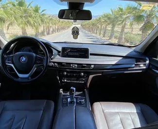 Autovermietung BMW X5 Nr.13566 Automatisch in Alicante, ausgestattet mit einem 2,0L Motor ➤ Von Jewhenija in Spanien.