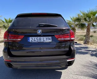 Diesel 2,0L Motor von BMW X5 2017 zur Miete in Alicante.