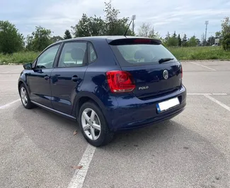 Mietwagen Volkswagen Polo 2013 in Montenegro, mit Diesel-Kraftstoff und 75 PS ➤ Ab 15 EUR pro Tag.