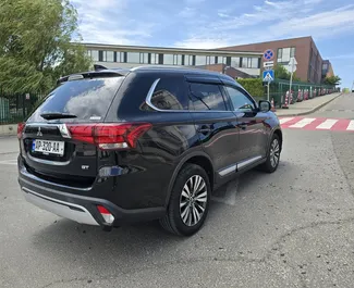 Mietwagen Mitsubishi Outlander Xl 2020 in Georgien, mit Benzin-Kraftstoff und 180 PS ➤ Ab 120 GEL pro Tag.