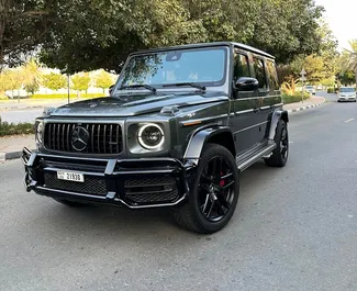 Frontansicht eines Mietwagens Mercedes-Benz G63 in Dubai, VAE ✓ Auto Nr.13620. ✓ Automatisch TM ✓ 0 Bewertungen.