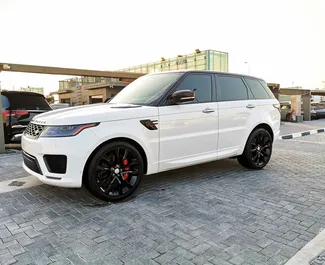 Frontansicht eines Mietwagens Land Rover Range Rover Sport in Dubai, VAE ✓ Auto Nr.13632. ✓ Automatisch TM ✓ 0 Bewertungen.