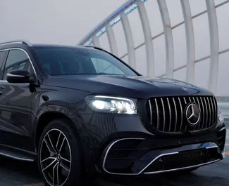 Frontansicht eines Mietwagens Mercedes-Benz GLS-Class in Dubai, VAE ✓ Auto Nr.13618. ✓ Automatisch TM ✓ 0 Bewertungen.