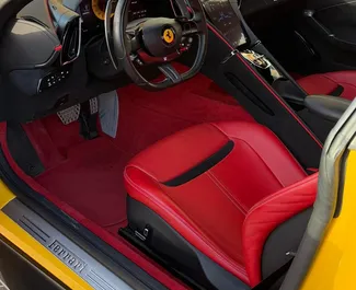 Vermietung Ferrari Roma. Luxus Fahrzeug zur Miete in VAE ✓ Kaution Einzahlung von 2500 AED ✓ Versicherungsoptionen KFZ-HV.