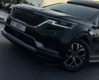 Vermietung Kia Carnival. Komfort, Crossover, Minivan Fahrzeug zur Miete in VAE ✓ Kaution Einzahlung von 2500 AED ✓ Versicherungsoptionen KFZ-HV.