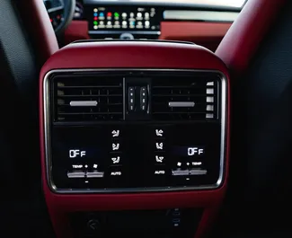 Porsche Cayenne 2019 zur Miete verfügbar in Dubai, mit Kilometerbegrenzung unbegrenzte.