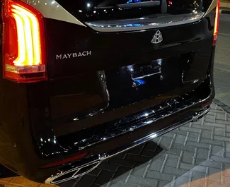 Mercedes-Benz Viano 2024 zur Miete verfügbar in Dubai, mit Kilometerbegrenzung unbegrenzte.