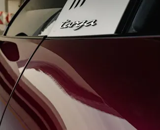 Porsche 911 Carrera GTS 2024 zur Miete verfügbar in Dubai, mit Kilometerbegrenzung unbegrenzte.