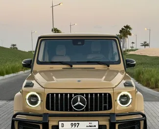 Frontansicht eines Mietwagens Mercedes-Benz G63 in Dubai, VAE ✓ Auto Nr.13589. ✓ Automatisch TM ✓ 0 Bewertungen.