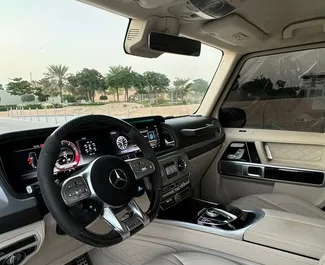Vermietung Mercedes-Benz G63. Premium, Luxus, SUV Fahrzeug zur Miete in VAE ✓ Kaution Einzahlung von 2500 AED ✓ Versicherungsoptionen KFZ-HV.