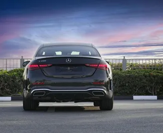 Autovermietung Mercedes-Benz C200 Nr.13608 Automatisch in Dubai, ausgestattet mit einem 4,0L Motor ➤ Von Mohammad in VAE.