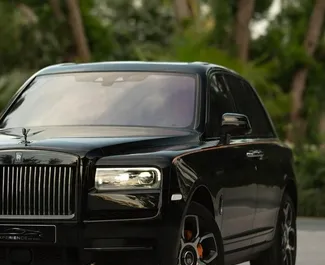 Autovermietung Rolls-Royce Cullinan Nr.13583 Automatisch in Dubai, ausgestattet mit einem 45,0L Motor ➤ Von Mohammad in VAE.