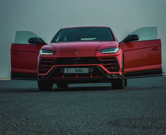Lamborghini Urus 2022 zur Miete verfügbar in Dubai, mit Kilometerbegrenzung unbegrenzte.