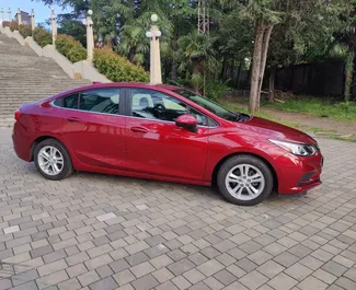 Chevrolet Cruze 2018 mit Antriebssystem Frontantrieb, verfügbar in Kutaisi.
