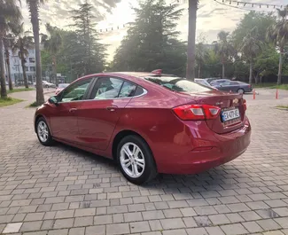 Vermietung Chevrolet Cruze. Komfort Fahrzeug zur Miete in Georgien ✓ Kaution Keine Kaution ✓ Versicherungsoptionen KFZ-HV, TKV.