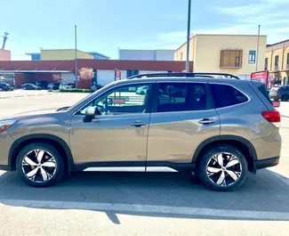 Benzin 2,5L Motor von Subaru Forester Limited 2020 zur Miete in Tiflis.