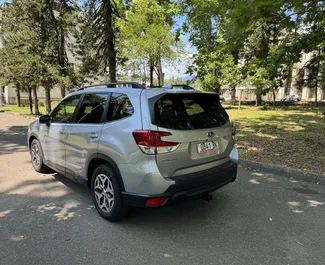 Benzin 2,5L Motor von Subaru Forester 2020 zur Miete in Kutaisi.