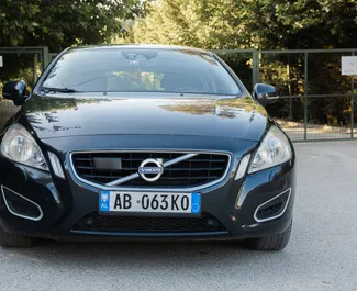 Autovermietung Volvo V60 Nr.7290 Schaltgetriebe in Durres, ausgestattet mit einem 2,0L Motor ➤ Von Erald in Albanien.