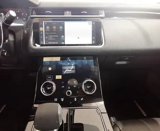 Land Rover Range Rover Velar 2023 mit Antriebssystem Allradantrieb, verfügbar in Dubai.