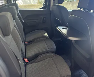 Mietwagen Opel Combo Life 2025 in der Türkei, mit Diesel-Kraftstoff und 130 PS ➤ Ab 48 USD pro Tag.