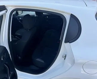 Frontansicht eines Mietwagens Peugeot 208 in Budva, Montenegro ✓ Auto Nr.10496. ✓ Schaltgetriebe TM ✓ 0 Bewertungen.