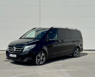Frontansicht eines Mietwagens Mercedes-Benz V-Class in Budva, Montenegro ✓ Auto Nr.14058. ✓ Automatisch TM ✓ 0 Bewertungen.