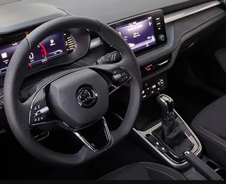 Frontansicht eines Mietwagens Skoda Fabia in Budva, Montenegro ✓ Auto Nr.14082. ✓ Automatisch TM ✓ 0 Bewertungen.