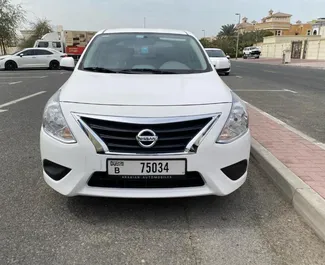 Vermietung Nissan Sunny. Wirtschaft, Komfort Fahrzeug zur Miete in VAE ✓ Kaution Einzahlung von 500 AED ✓ Versicherungsoptionen KFZ-HV, VKV Plus, Diebstahlschutz.